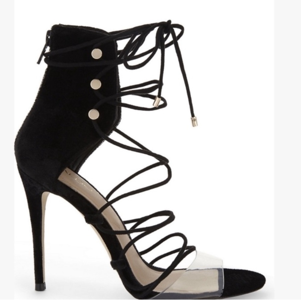 Aldo Somerly lace up pump
